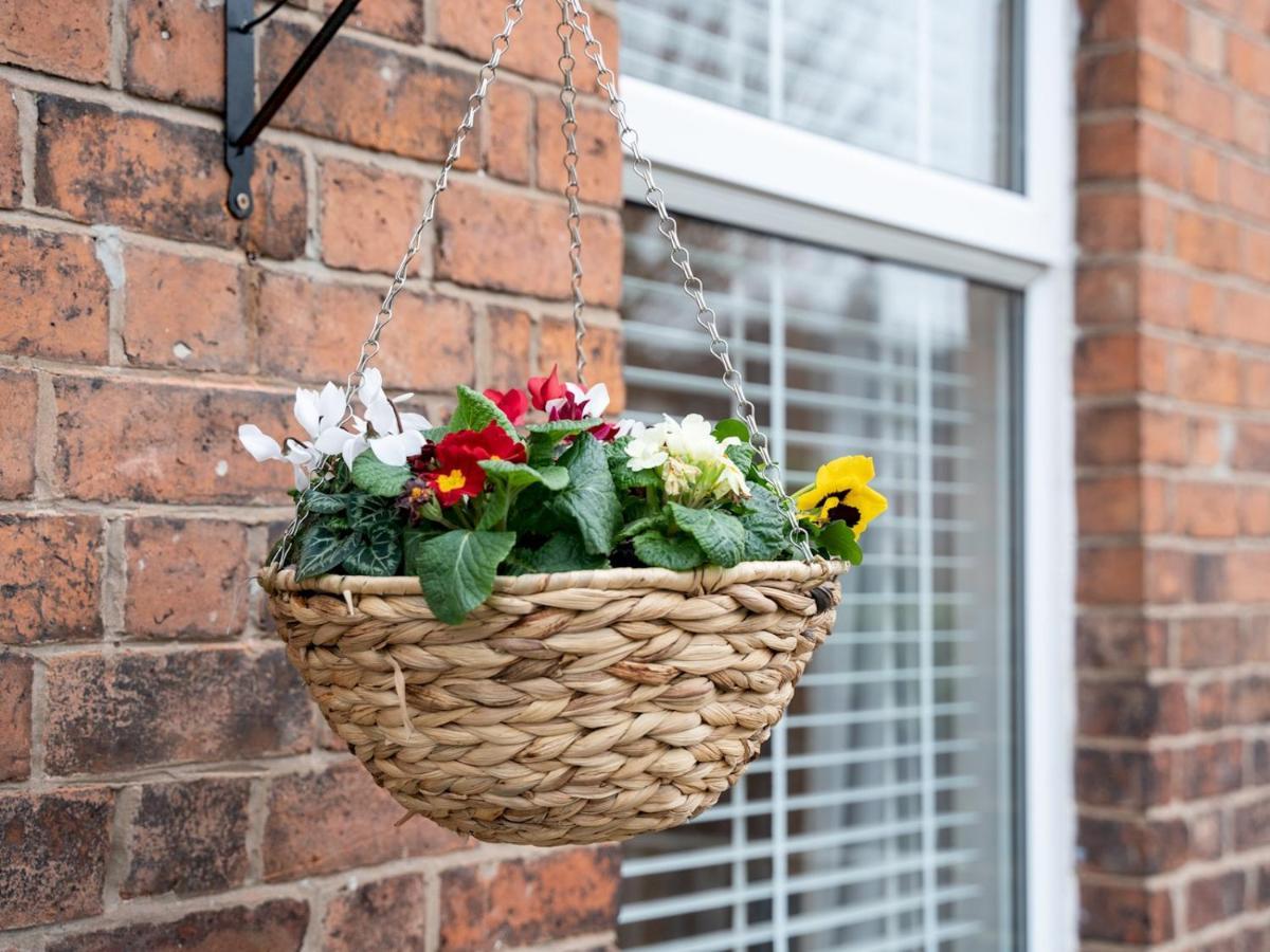 Pass The Keys Cosy, 2-Bed Home In Popular Handbridge - Parking Chester Exterior foto